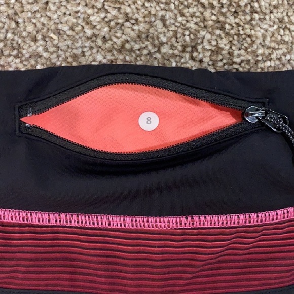Lululemon Speed Shorts - Picture 5 of 6